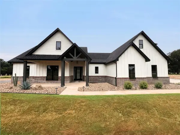 121 Cartwright Road, Weatherford, TX 76087