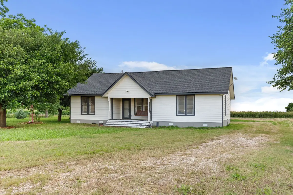 300 Grellhesl, West, TX 76691 - #1