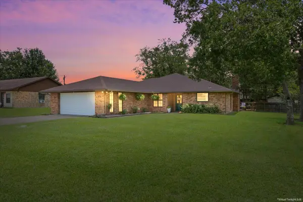 118 Rocky Creek Avenue, Groesbeck, TX 76642