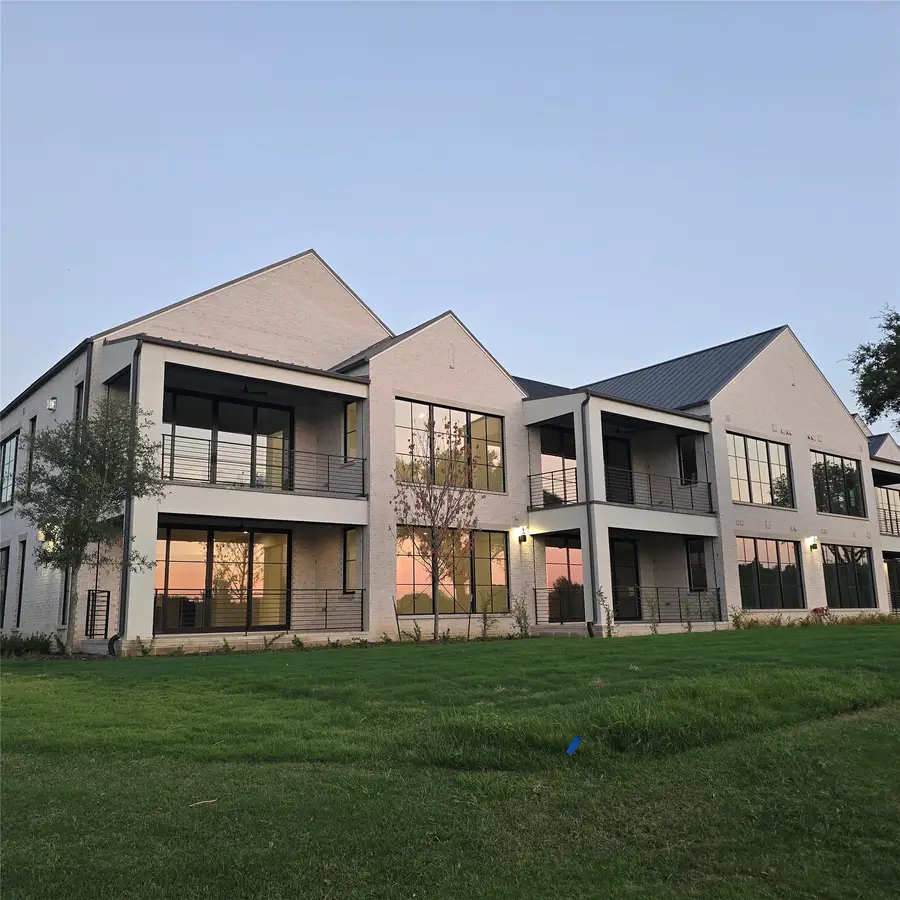 340 O Connor Ridge Boulevard #12, Irving, TX 75038 - #3