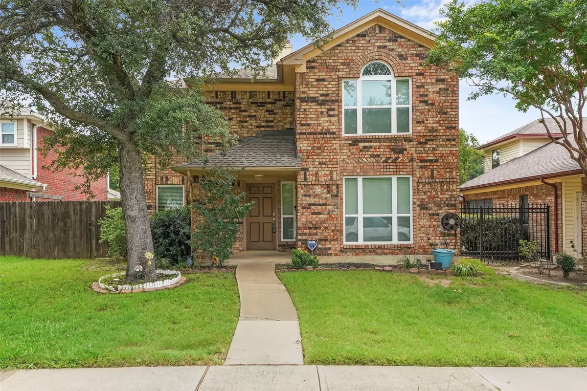 2924 Peninsula Way, Carrollton, TX 75007 - #1