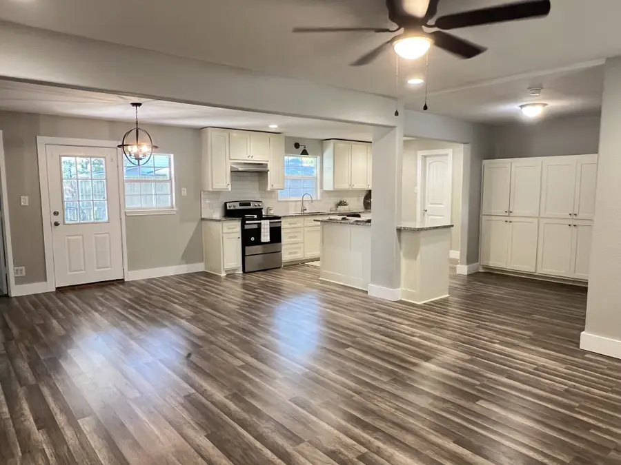 302 Glen Oaks Road, Bonham, TX 75418 - #2