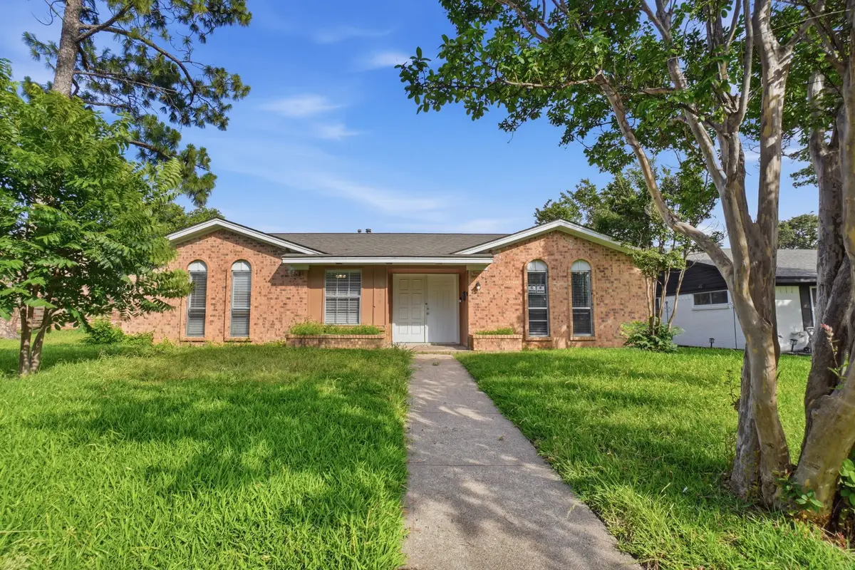 2324 Lovell Drive, Mesquite, TX 75150 - #1