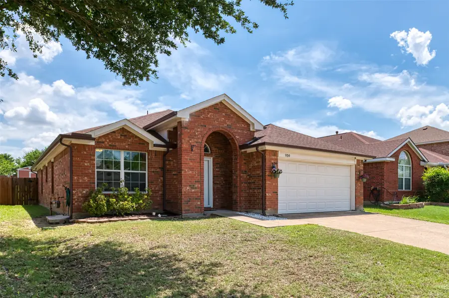 934 Plumeria Drive, Arlington, TX 76002 - #2