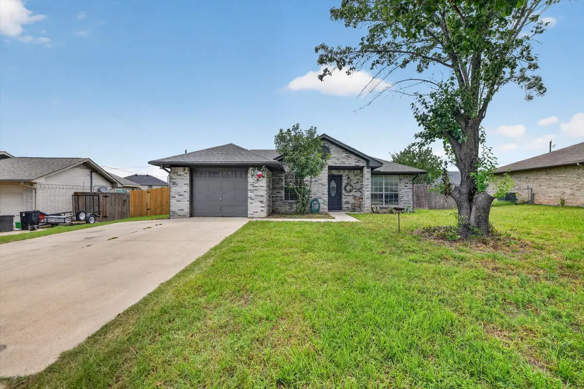 724 Oak Park Drive, Azle, TX 76020 - #1