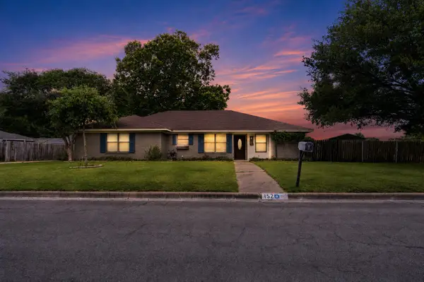 152 Marylee Drive, Hewitt, TX 76643