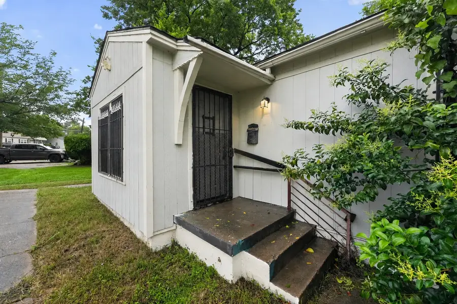 3102 Kellogg Avenue, Dallas, TX 75216 - #2