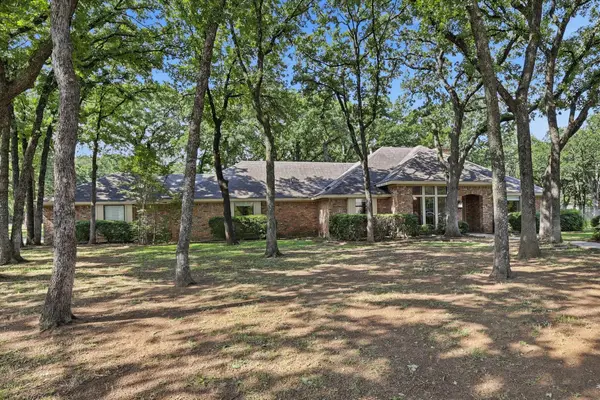 875 Lake Wood Drive, Southlake, TX 76092