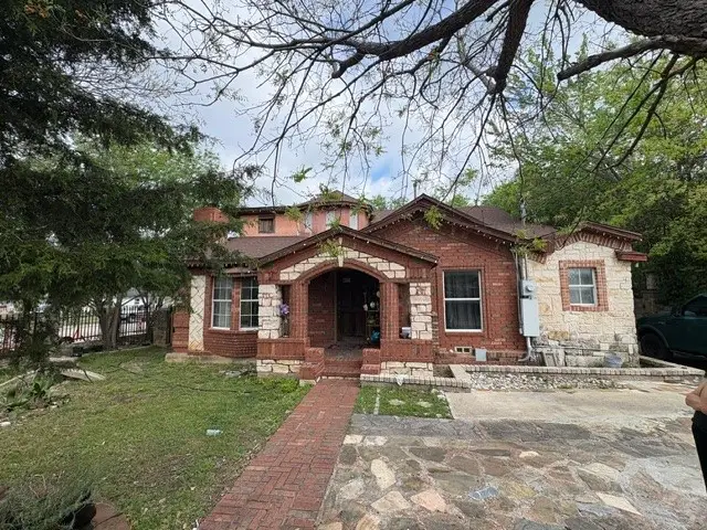 4335 Moler Street, Dallas, TX 75211 - #1