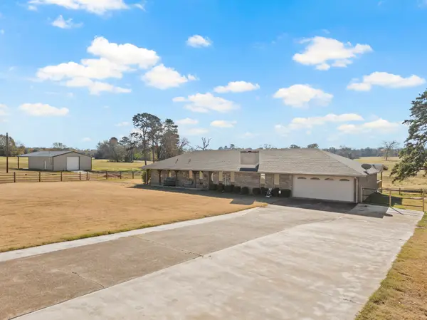 537 SW 12th Avenue, Mt Pleasant, TX 75455