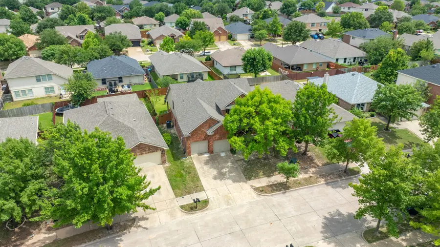 2046 Lake Trail Drive, Heartland, TX 75126 - #2