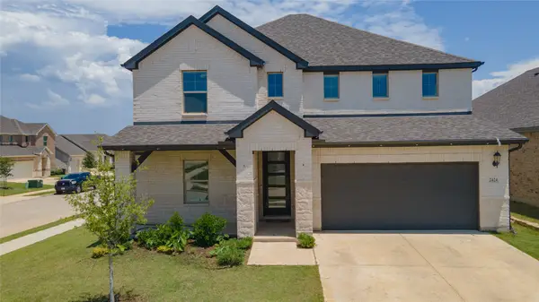 2424 Yosemite Way, Corinth, TX 76210