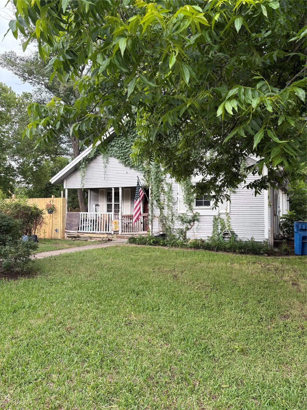 501 W Roosevelt Avenue, Whitney, TX 76692 - #1