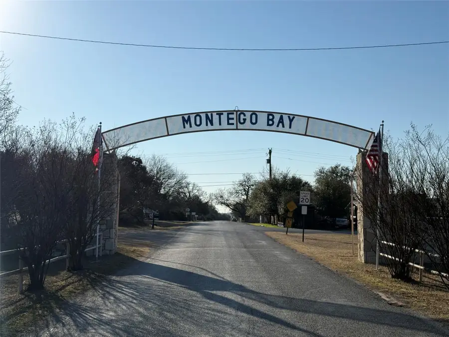 3905 Montgomery Drive, Granbury, TX 76049 - #2