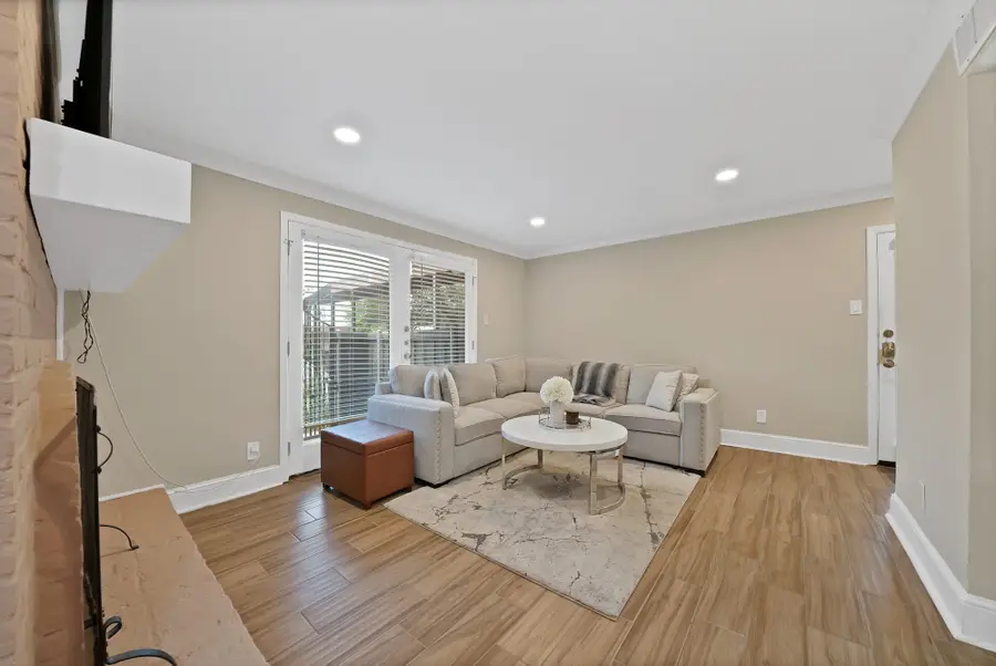 5904 Sandhurst Lane #145, Dallas, TX 75206 - #3