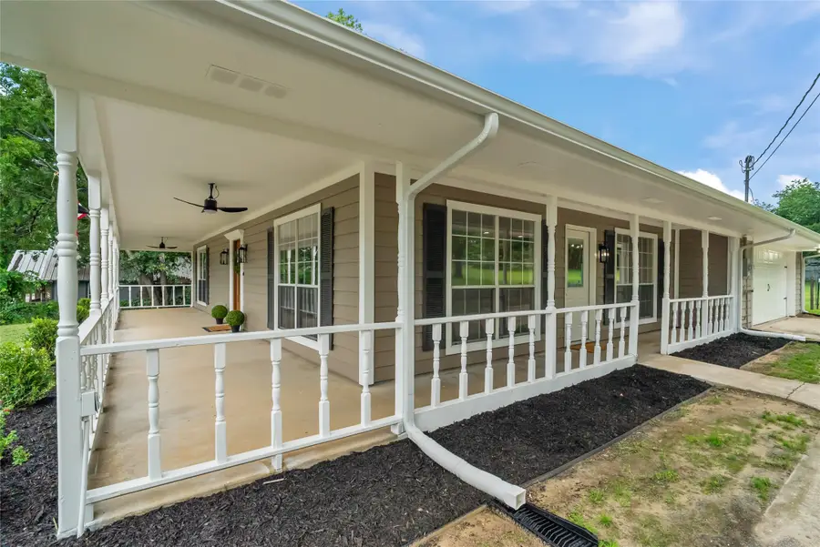 301 E 2nd Street, Weatherford, TX 76086 - #2