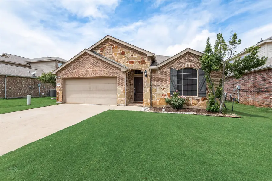 8221 Black Hills Trail, Aubrey, TX 76227 - #2