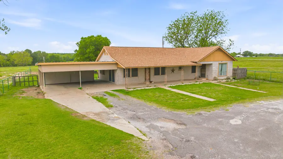 7450 E Highway 6 #3, De Leon, TX 76444 - #2