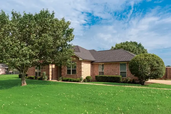 517 Hiwasee Road, Waxahachie, TX 75165