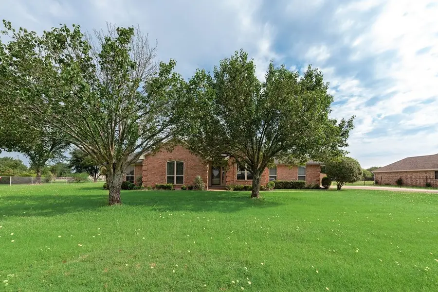 517 Hiwasee Road, Waxahachie, TX 75165 - #3