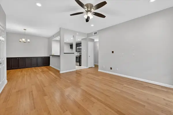 8601 Park Lane #721, Dallas, TX 75231