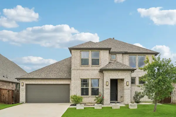 10120 Lakemont Drive, Fort Worth, TX 76131