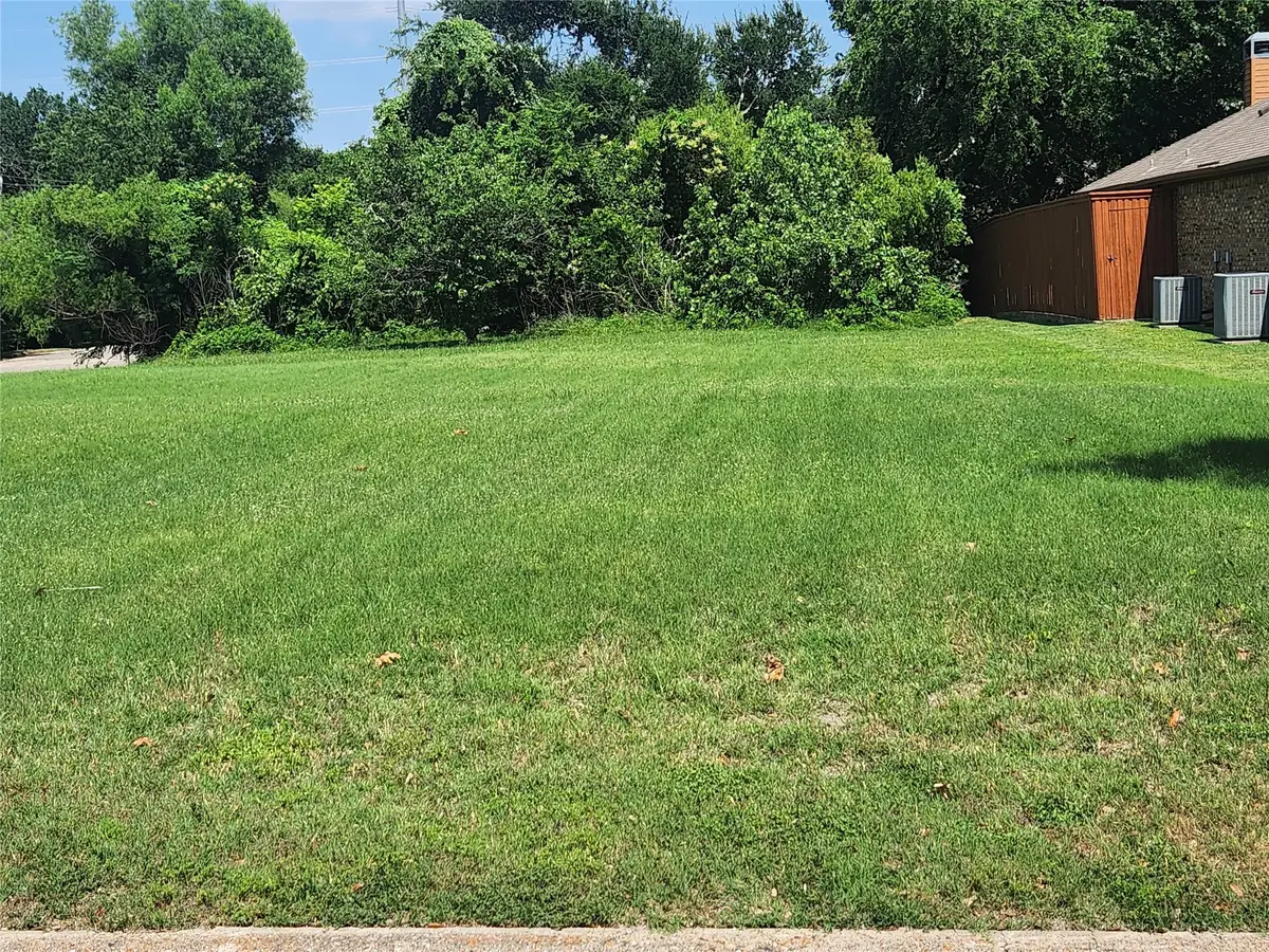10124 Candlebrook Drive, Dallas, TX 75243 - #1