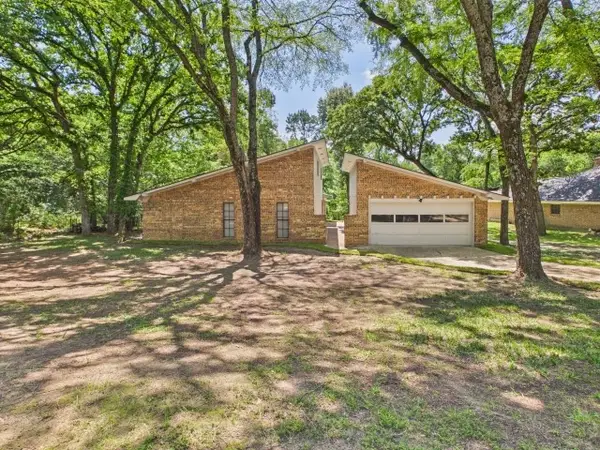 1406 Loma Linda Drive, Athens, TX 75752