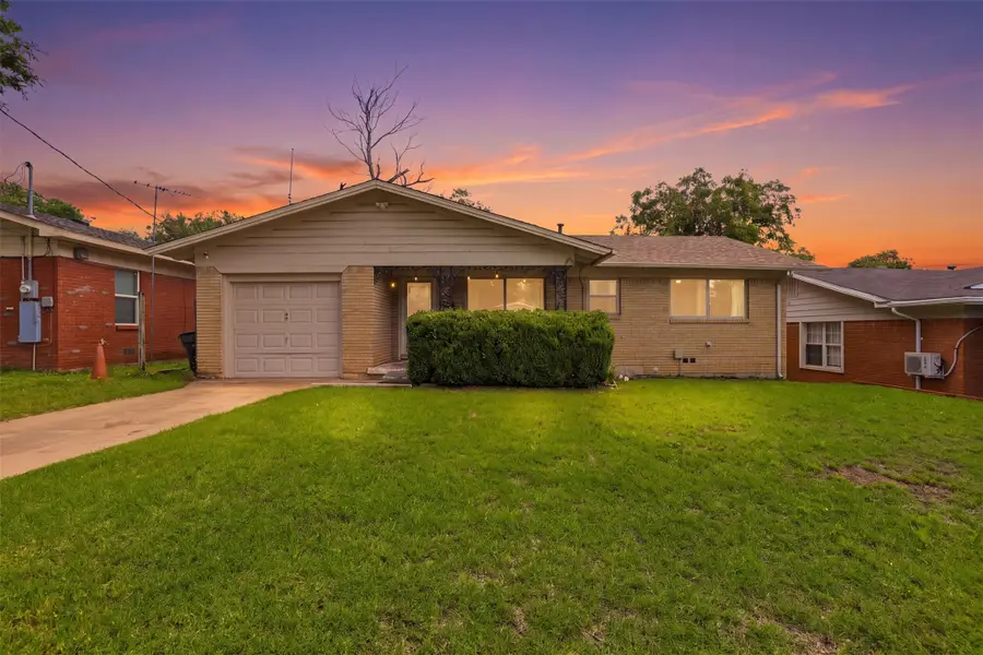 4304 Hodgkins Road, Lake Worth, TX 76135 - #2
