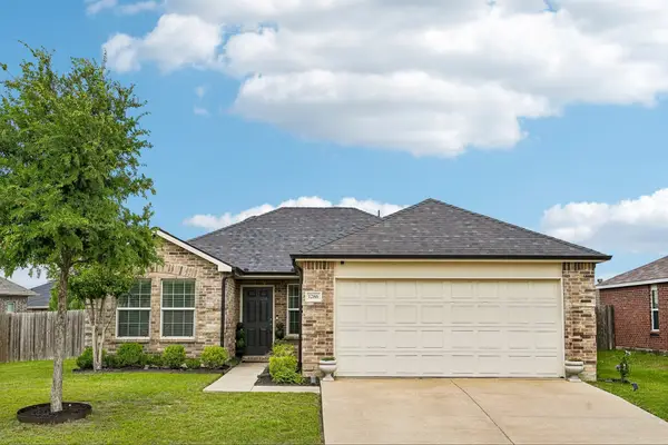 1286 Wysteria Lane, Burleson, TX 76028