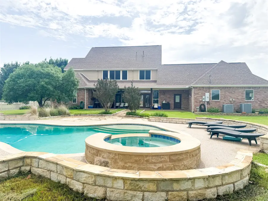 6670 Green Valley Circle, Aubrey, TX 76227 - #2