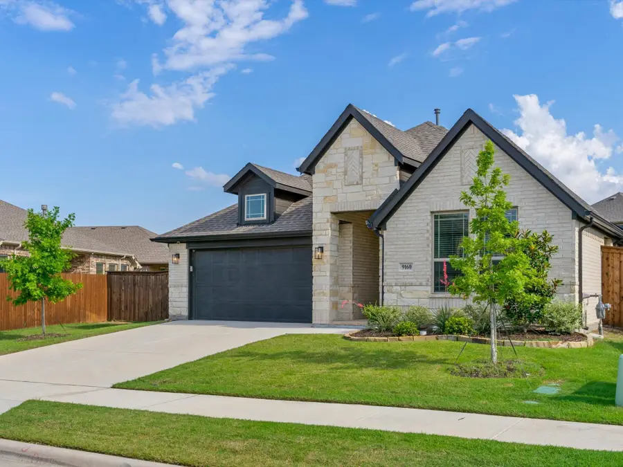 9160 Rock Nettle Drive, Fort Worth, TX 76131 - #2