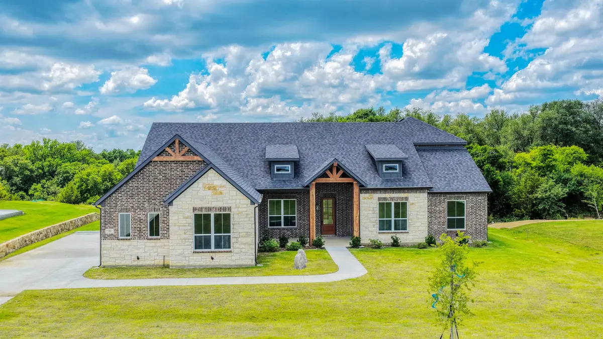 2001 Woodland Road, Weatherford, TX 76088 - #1