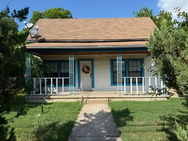 671 N. Race, Stephenville, TX 76401