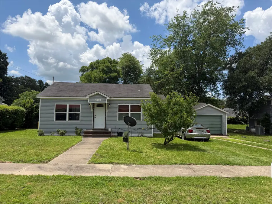 110 Yorke Street, Mount Pleasant, TX 75455 - #2