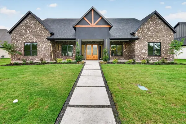 1009 Devonshire Drive S, Forney, TX 75126