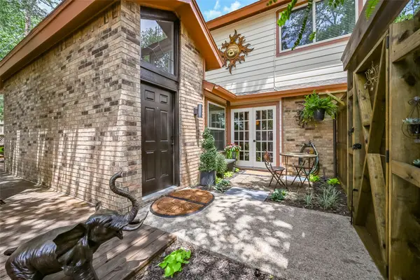 1446 Palmnold Circle W, Fort Worth, TX 76120
