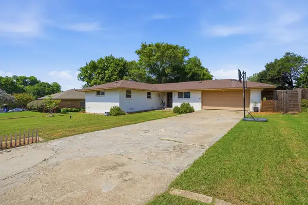 5017 Fox Hill Lane, Dallas, TX 75232