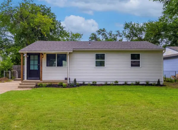 2807 Andrea Lane, Dallas, TX 75228