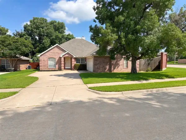 1876 Helen Lane, Lewisville, TX 75067