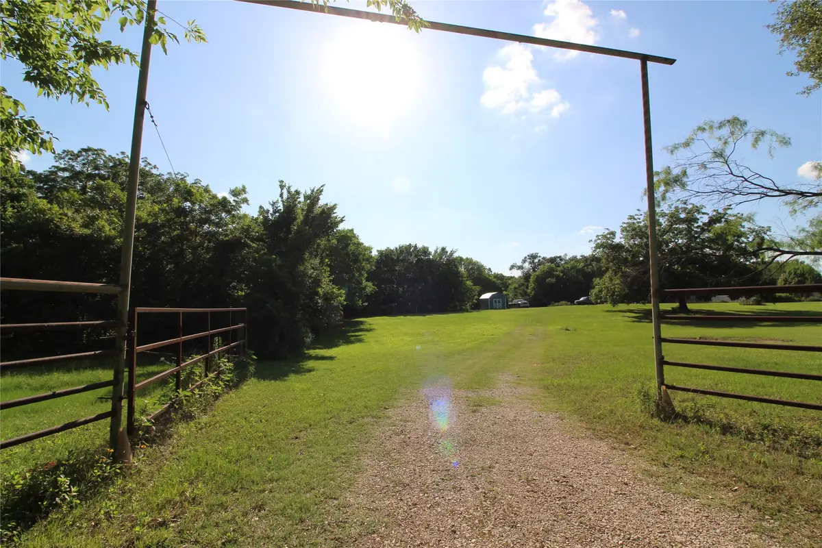 19470 County Road 4072, Kemp, TX 75143 - #1
