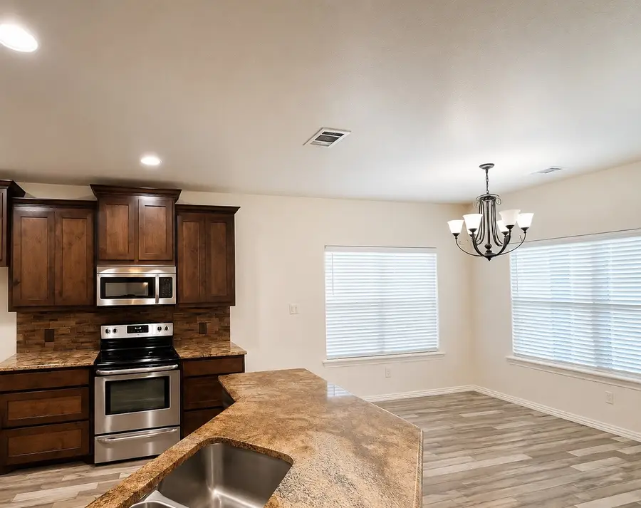 3211 Main Street, Granbury, TX 76049 - #3