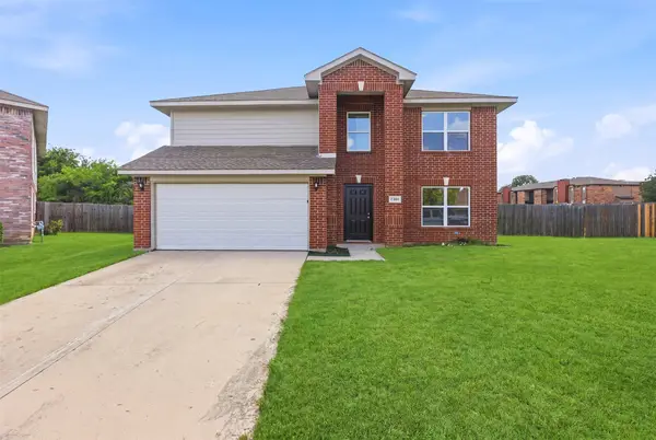 7301 Moon Ridge Court, Fort Worth, TX 76133