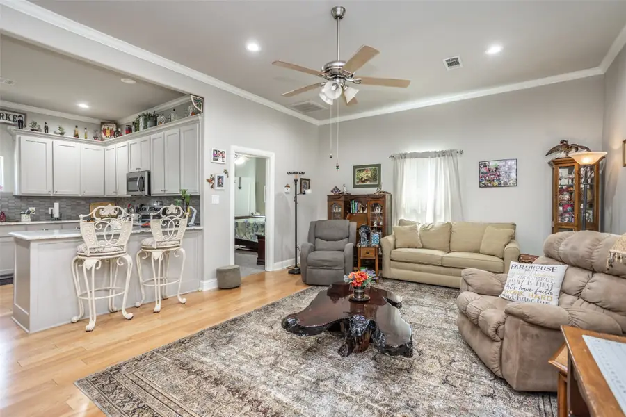 410 3rd Street, Whitesboro, TX 76273 - #2