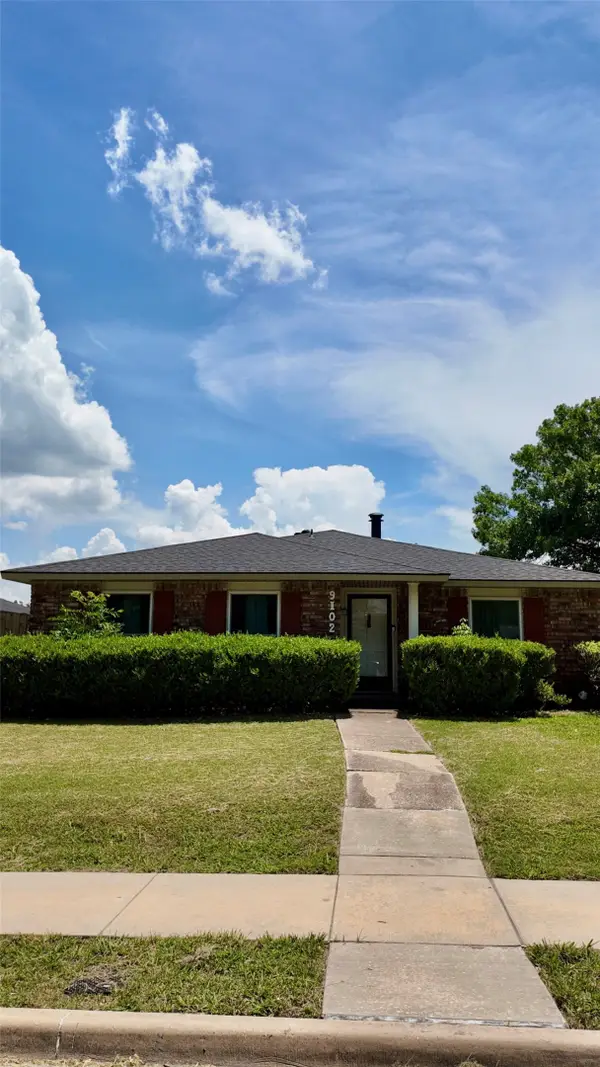 9102 Willowbrook Drive, Rowlett, TX 75088