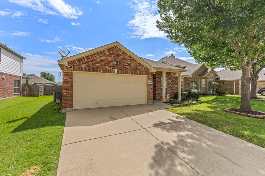 5824 Twilight Drive, Grand Prairie, TX 75052 - #2