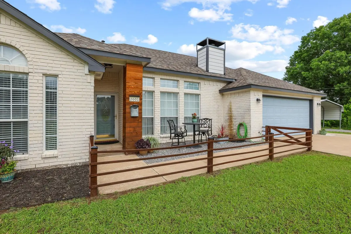2601 Rolling Hills Drive, Sherman, TX 75092 - #1