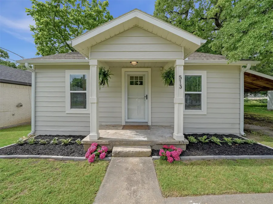 513 W Water Street, Weatherford, TX 76086 - #2