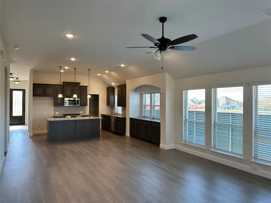 805 Twisted Leaf Lane, Aubrey, TX 76227 - #2