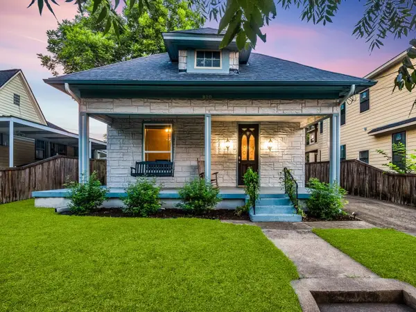 820 W 8th Street, Dallas, TX 75208
